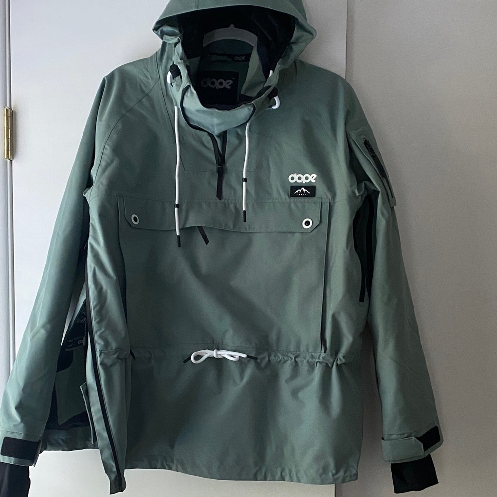 DOPE Women's Green Ski Jacket